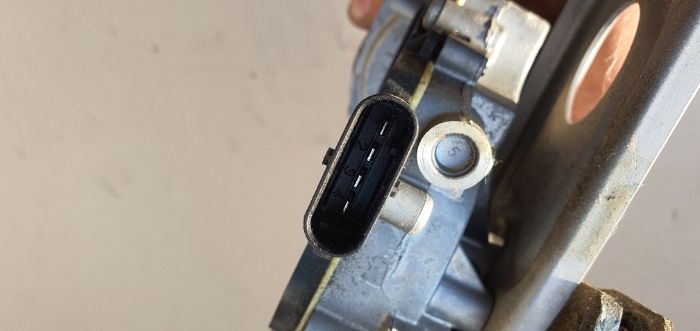 Ansamblu stergatoare cu motoras BMW F30 de europa