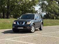 Vând Nissan Pathfinder 
*Motor 2.5 
*Masina se afla într-o stare foart