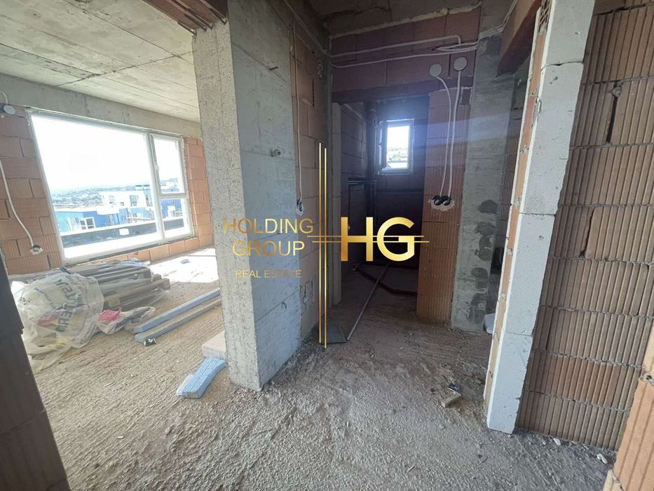 Продава се Тристаен апартамент в Варна, Възраждане 3 - 83 кв.м за 1498 €/кв.м - Снимка #2