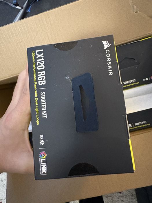 Sigilat Kit 3 ventilatoare Corsair iCUE LX120 RGB + hub noul icue link