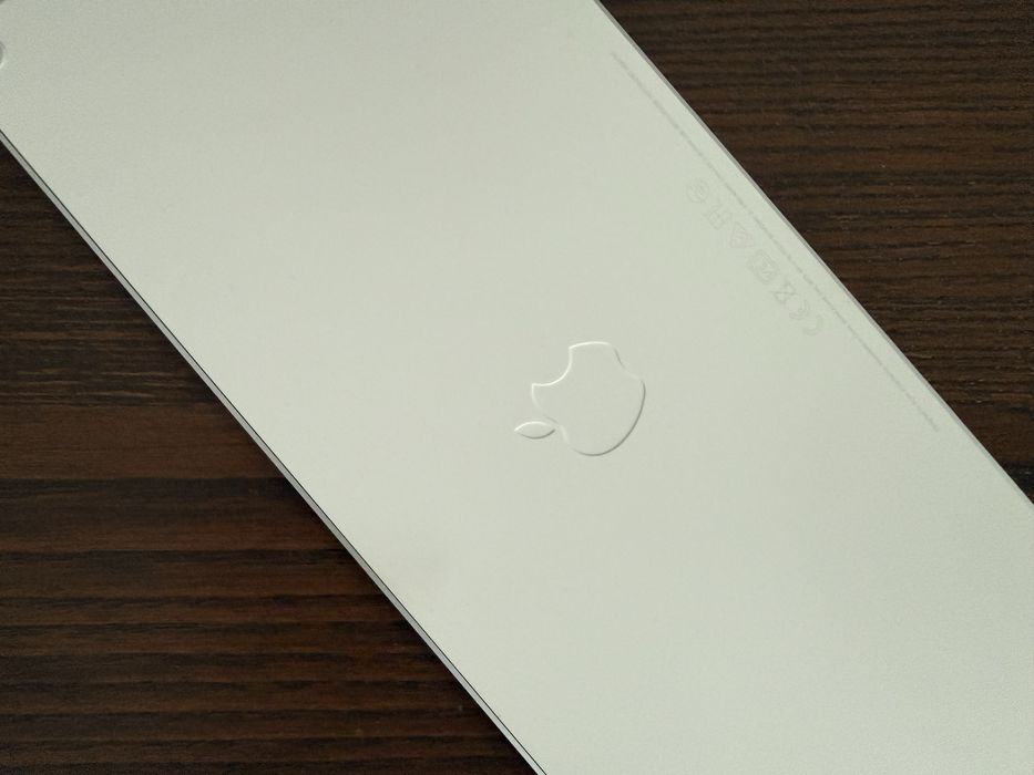 Magic keyboard cu touch id (tastatura RO)