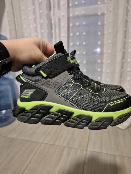 Ghete Skechers baieti