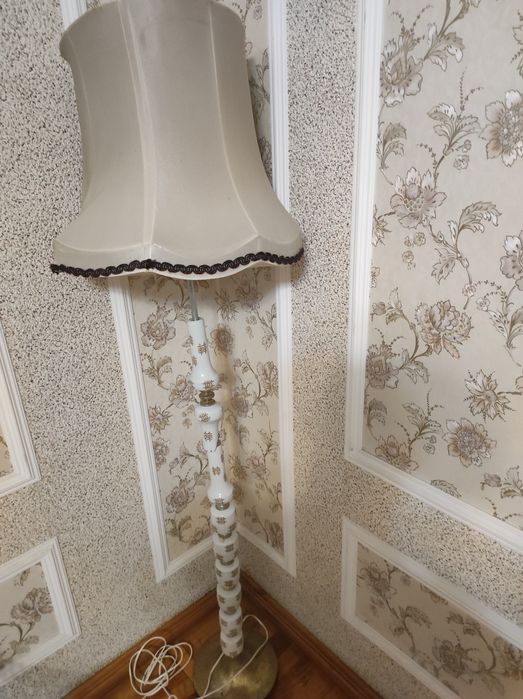 Торшер, напольный светильник