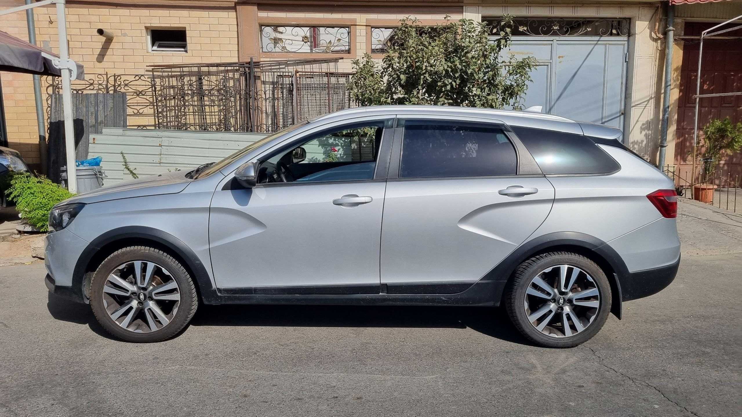 LADA VESTA sw cross