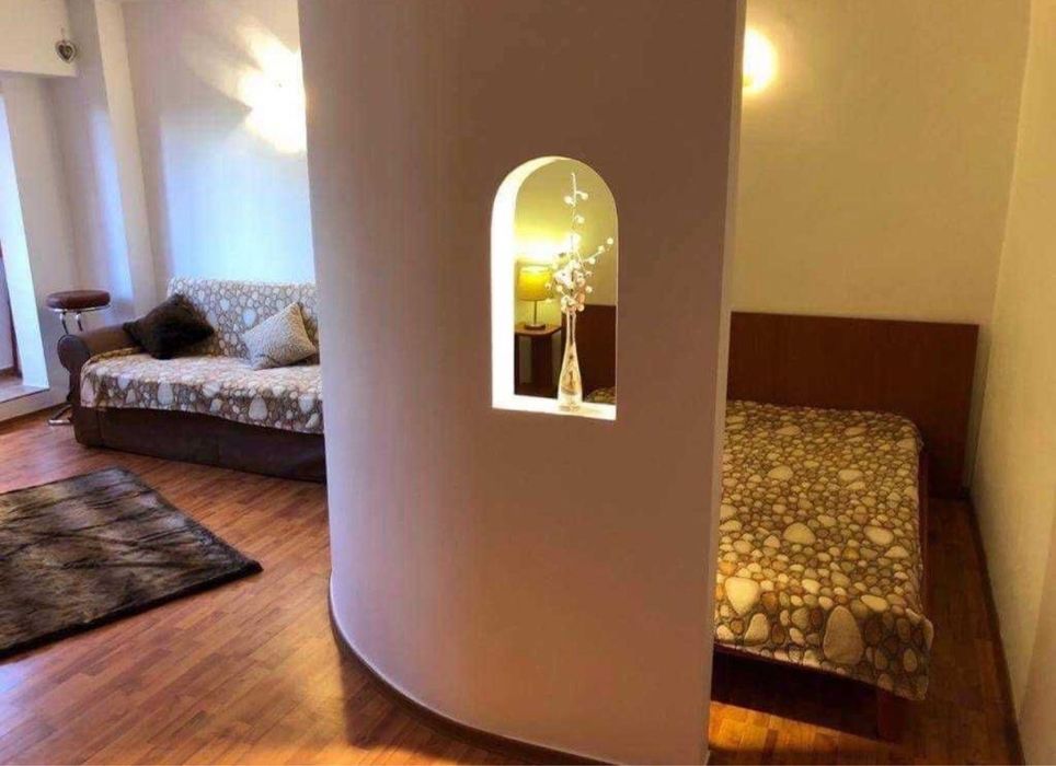 Inchiriere Garsoniera 300m de Mall Vitan | Separeu Dormitor | 40mp