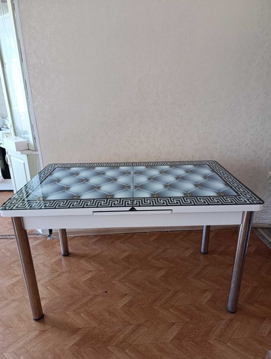 Стол раскладной со стульями б/у