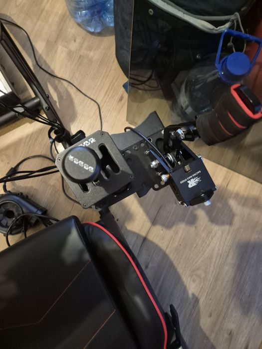 Racing Sim- Thrustmaster TS PC Ferrarri 488 + Huzarro Speed 6.0