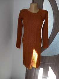 Vând rochie tricotata