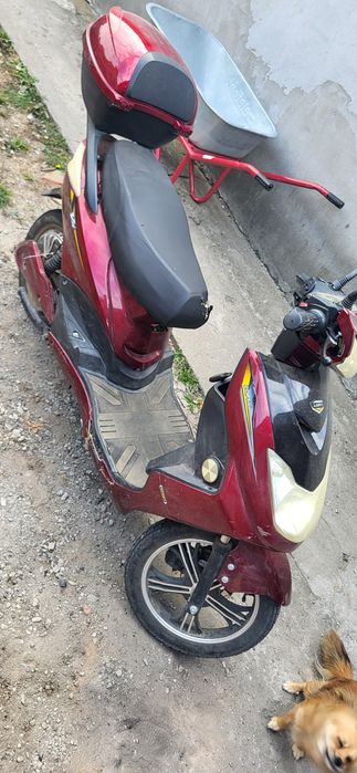 Vând scuter electric