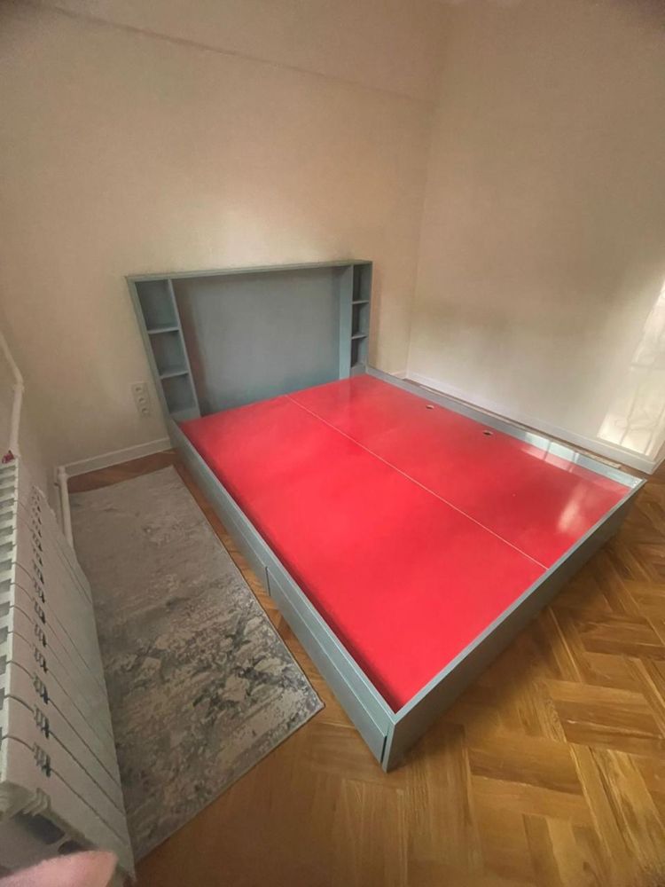 Кровать двуспальная