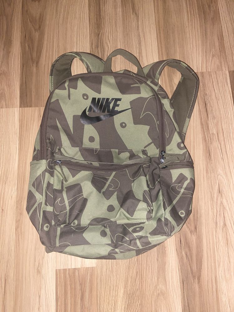 Раница Nike оригинална !!!