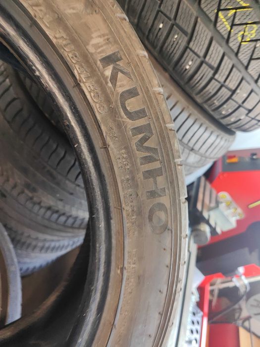 2бр.летни гуми 225/45/18 Kumho