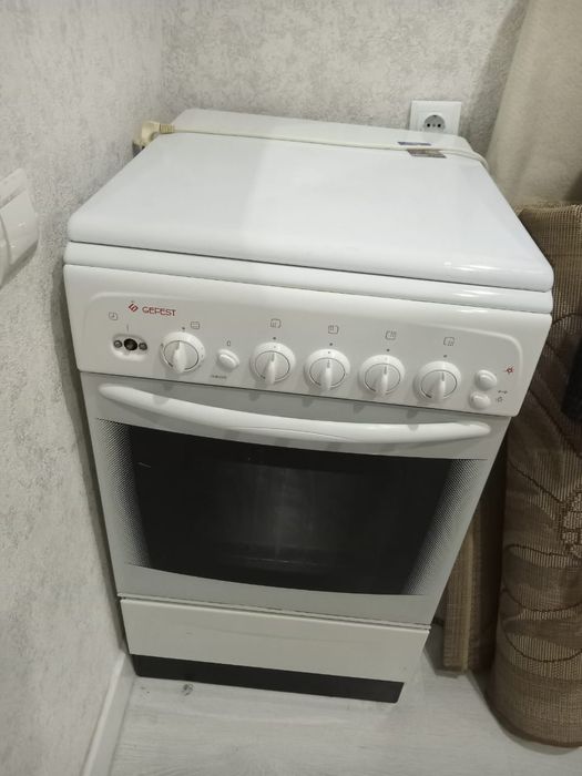 Продаётся газ плита. Рабочий