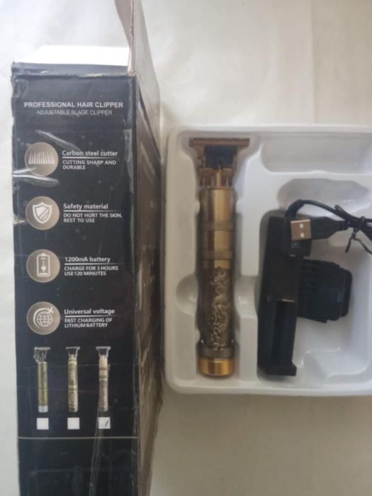 Vând mașină de tuns Clipper