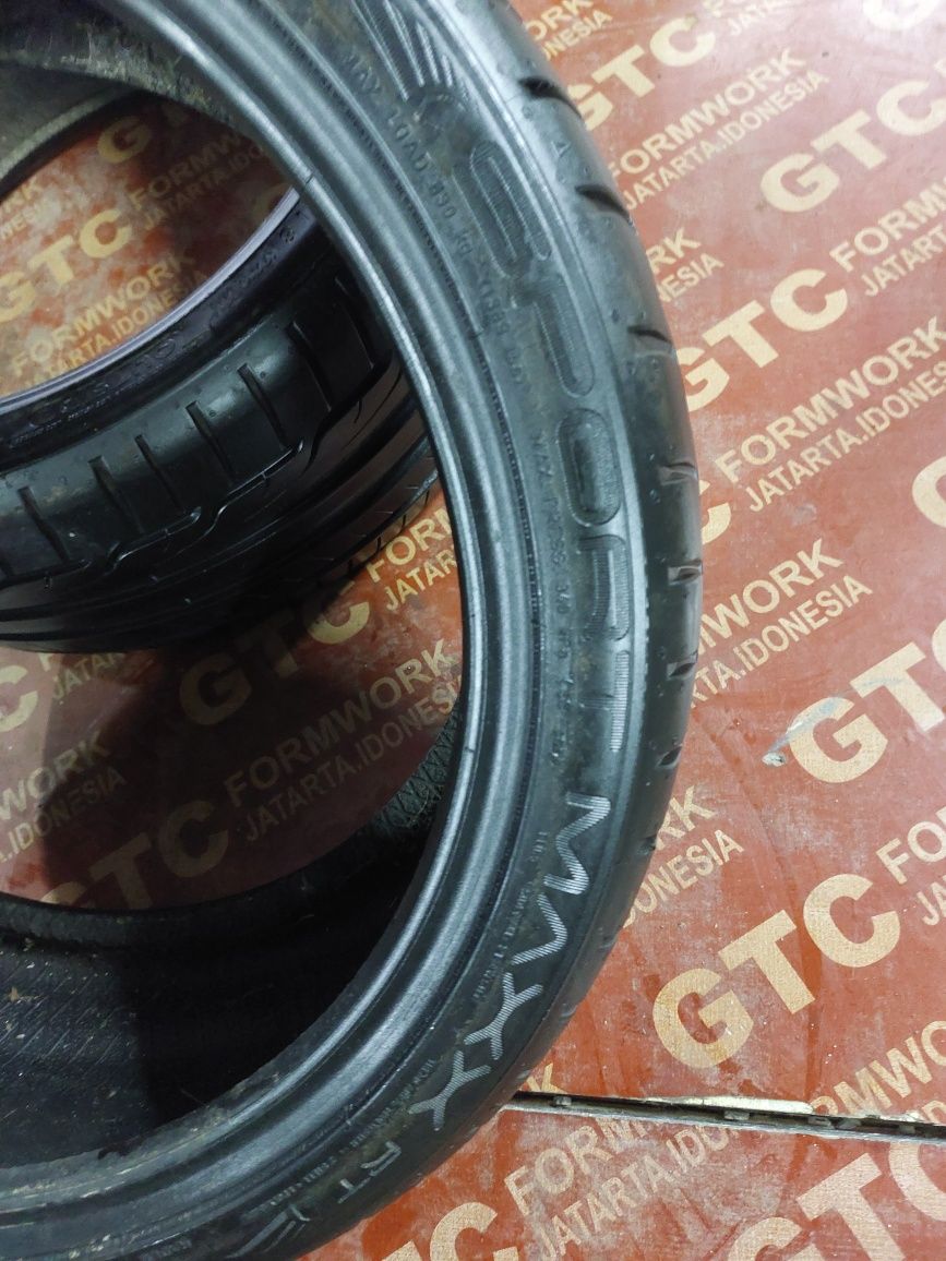 225/40/18 DUNLOP