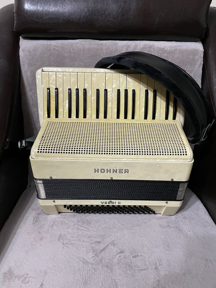 Acordeon de vanzare Verdi 2 in sita 80 de basii