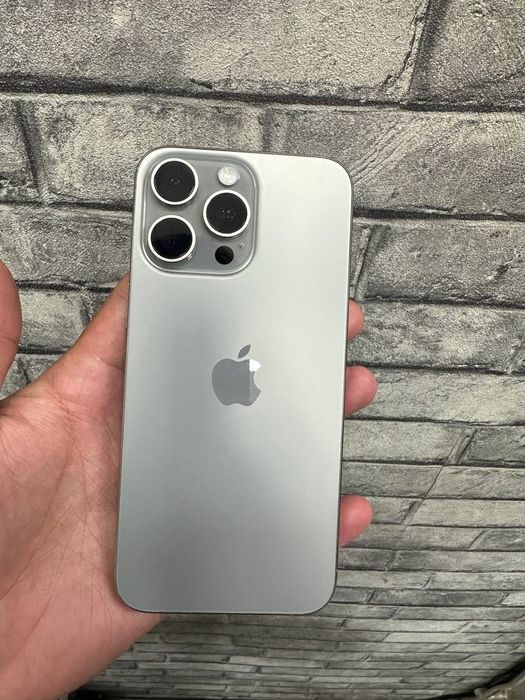 15 Pro Max 256Gb 85%