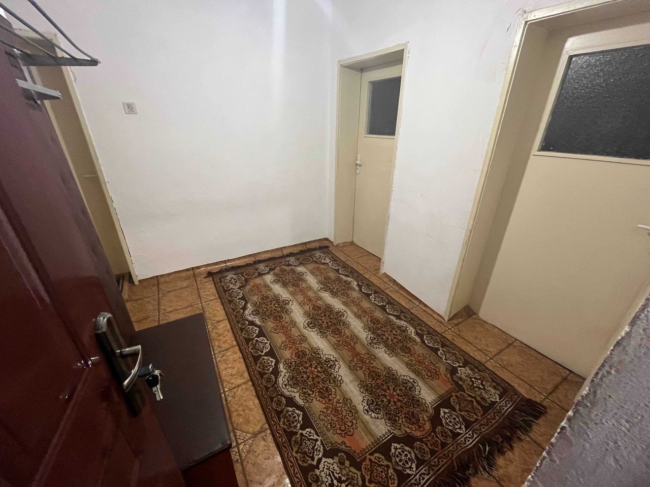 Дава се под наем Многостаен апартамент в Асеновград - 110 кв.м за 331.5 € - Снимка #3