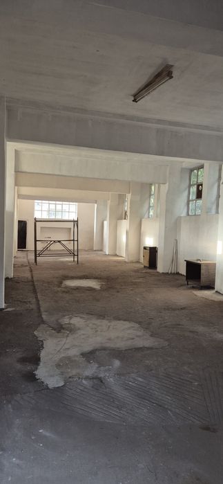 Spatiu comercial/Depozit/Hală cu Casa de locuit