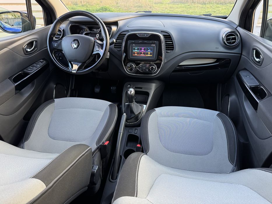 Renault Captur Benzina - 2014 - Impecabil - Navigatie / Klima / Led