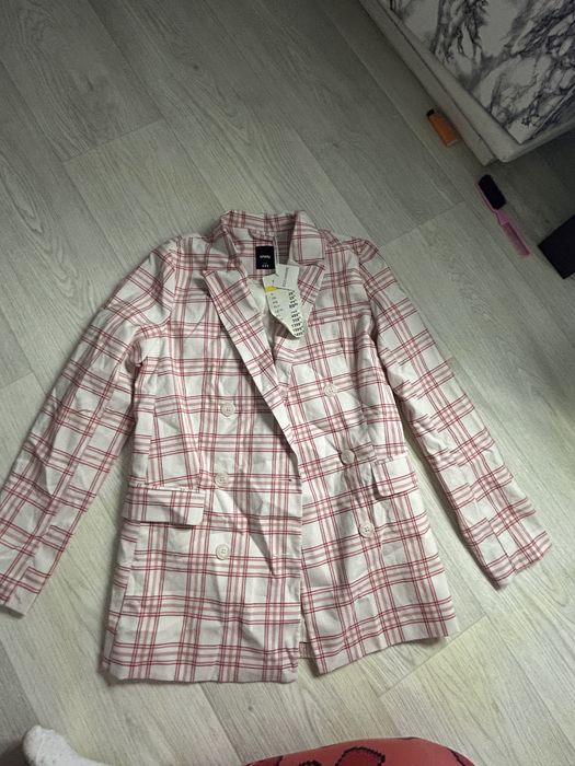 Sacou de dama elengat , trebuie doar calcat !