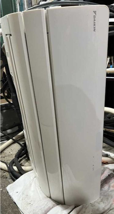 Климатик Daikin - Ururu Sarara FTXZ50NV1B - 18,000 BTU