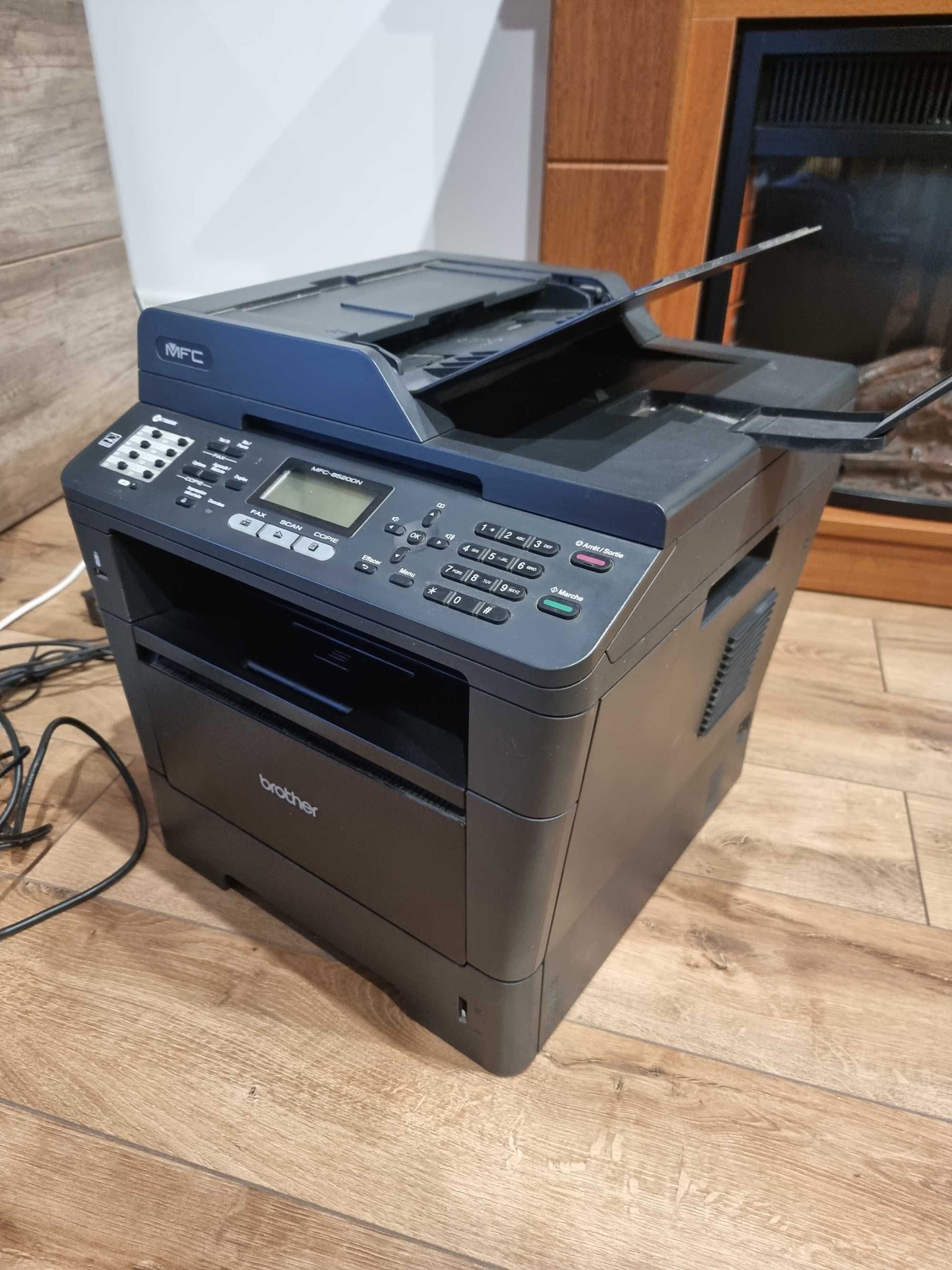 Multifunctionala Brother MFC-8520DN