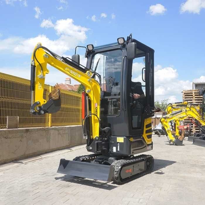 Мини багер Cimex CHE12RS-CAB-SB с чупеща стрела