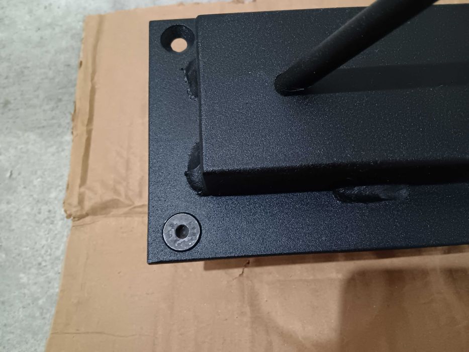 Метални крака за маса