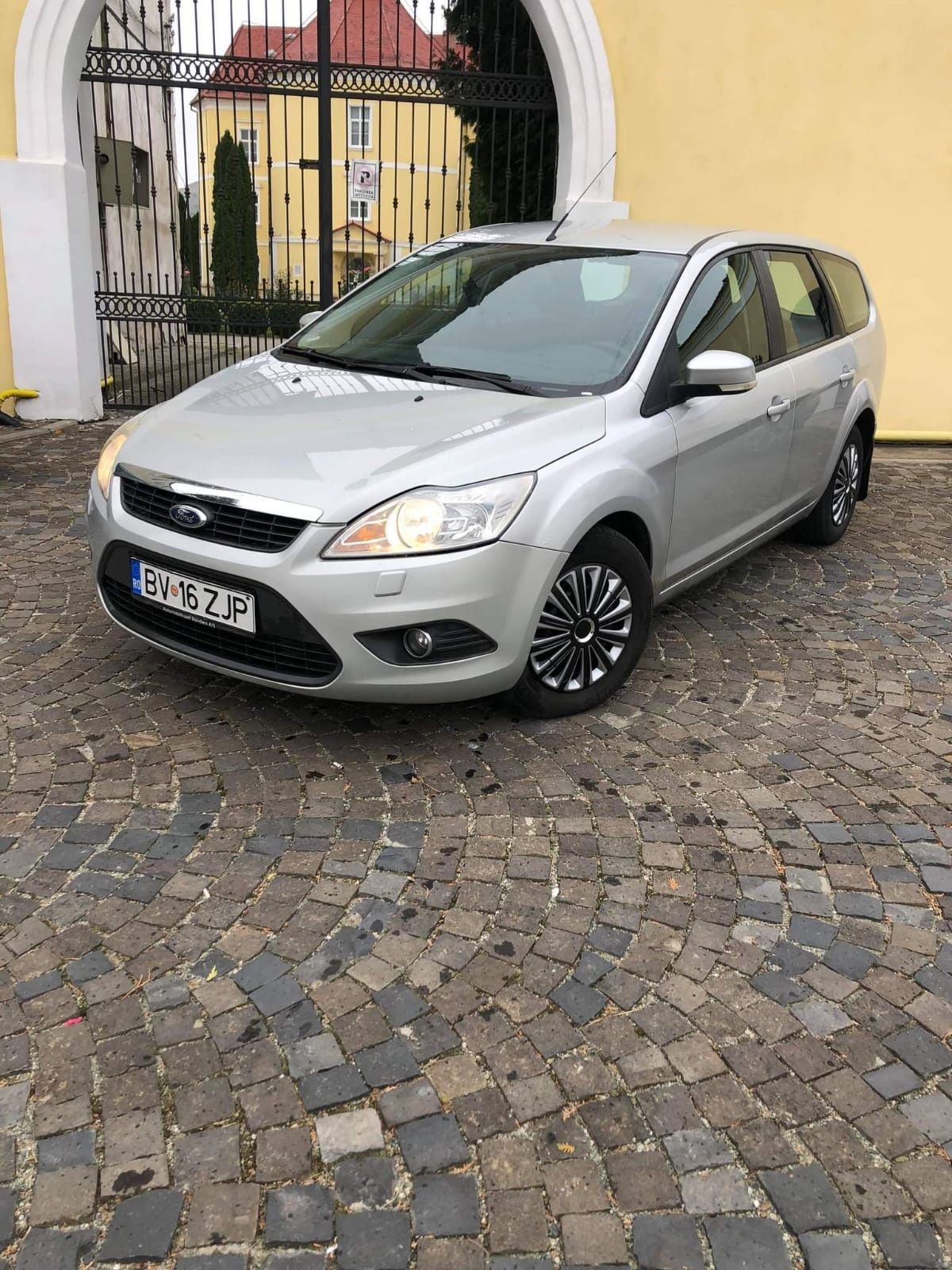 Vind sau schimb Ford