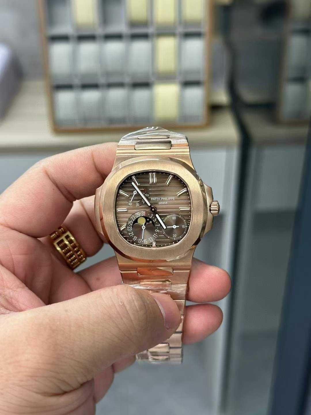 Часовници Patek Philippe Nautilus Moon розово злато