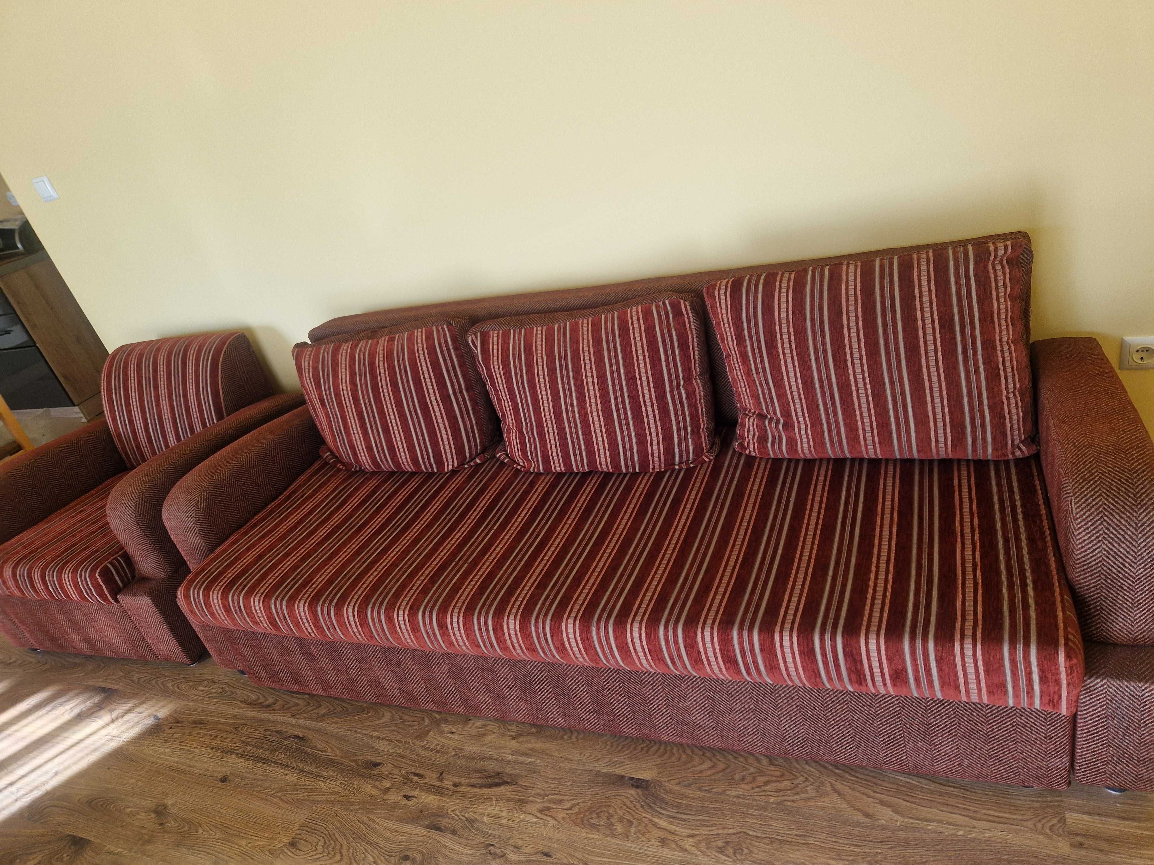 Разтегателен диван с фотьойл