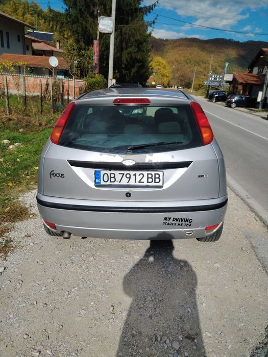 Форд фокус 1,8d автомобил