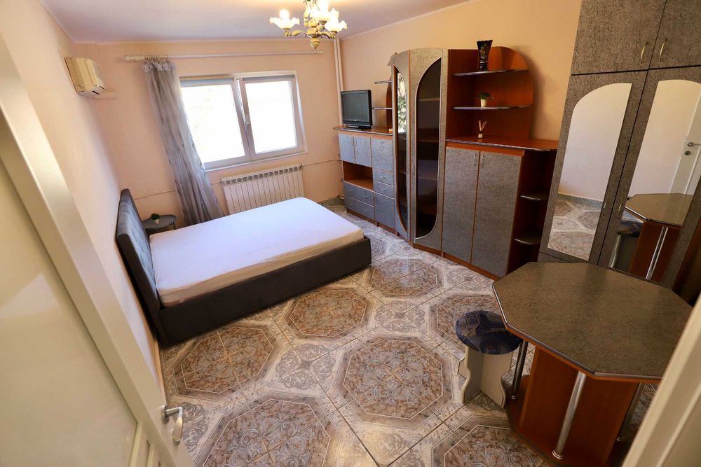 Apartament cu o camera 31 mp decomandat Et 1 Iosia de vanzare