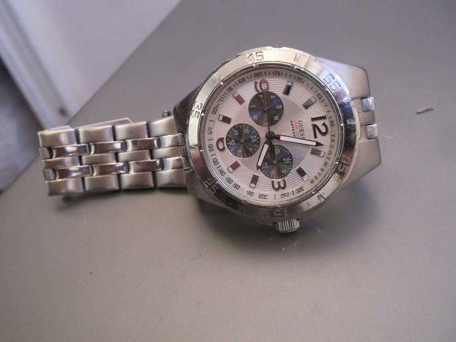 ceas  guess original, pt. barbati, ca nou - 180 lei