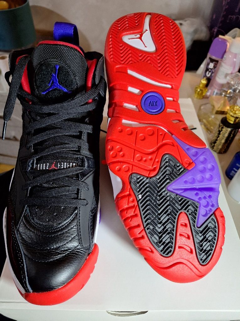 Jordan Jumpman Two Trey