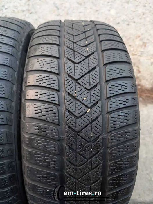 SET 2 Anvelope Iarna 245/45 R18 PIRELLI Sottozero 3 100V - Runflat