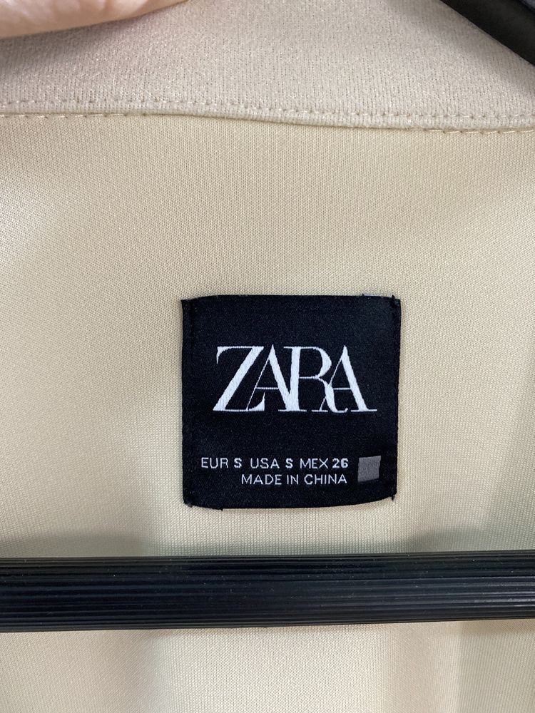Пальто Zara из искусственной замши бархатное белоснежное размер s 44