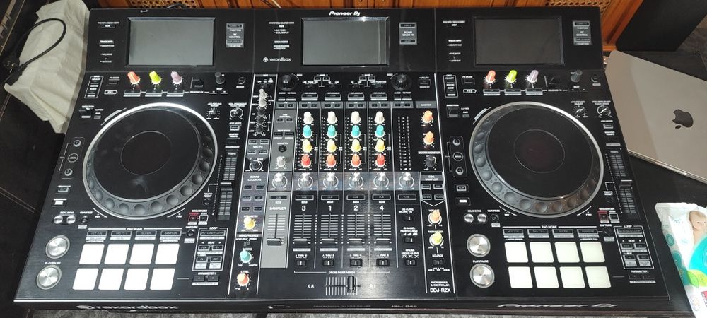 Consola Pioneer DDJ-RZX