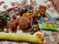 Много плюшени играчки от 3 до 35 лв.