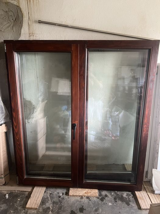 Ferestre termopan cu rama de lemn