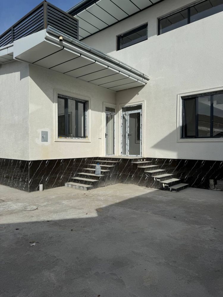 Bardankol 2.7 sotix 2 etaj 7 xona + podvol