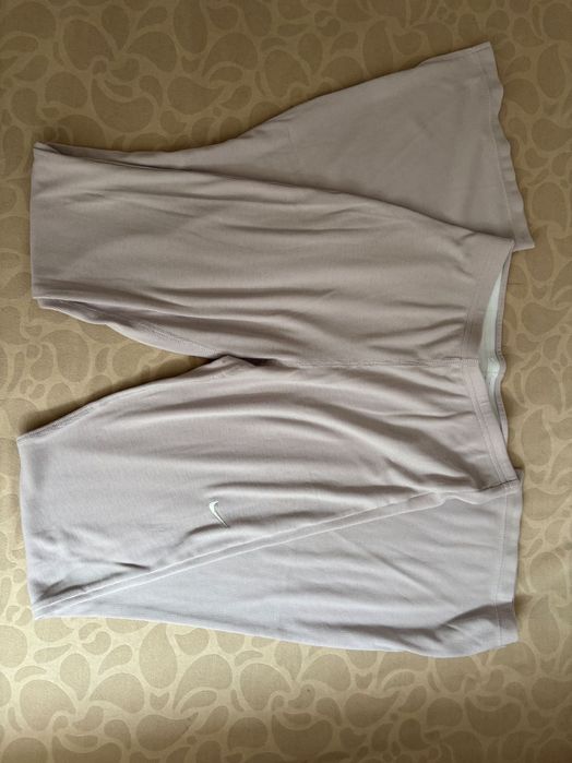 Дамски клин на Найк