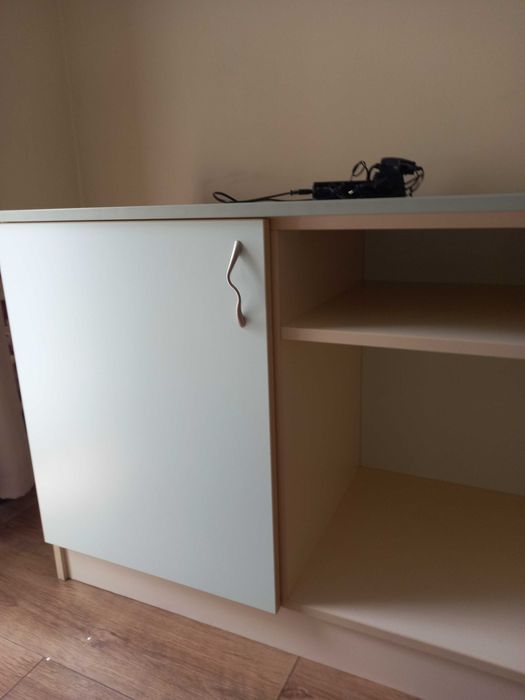 Хотелско обзавеждане /бюро