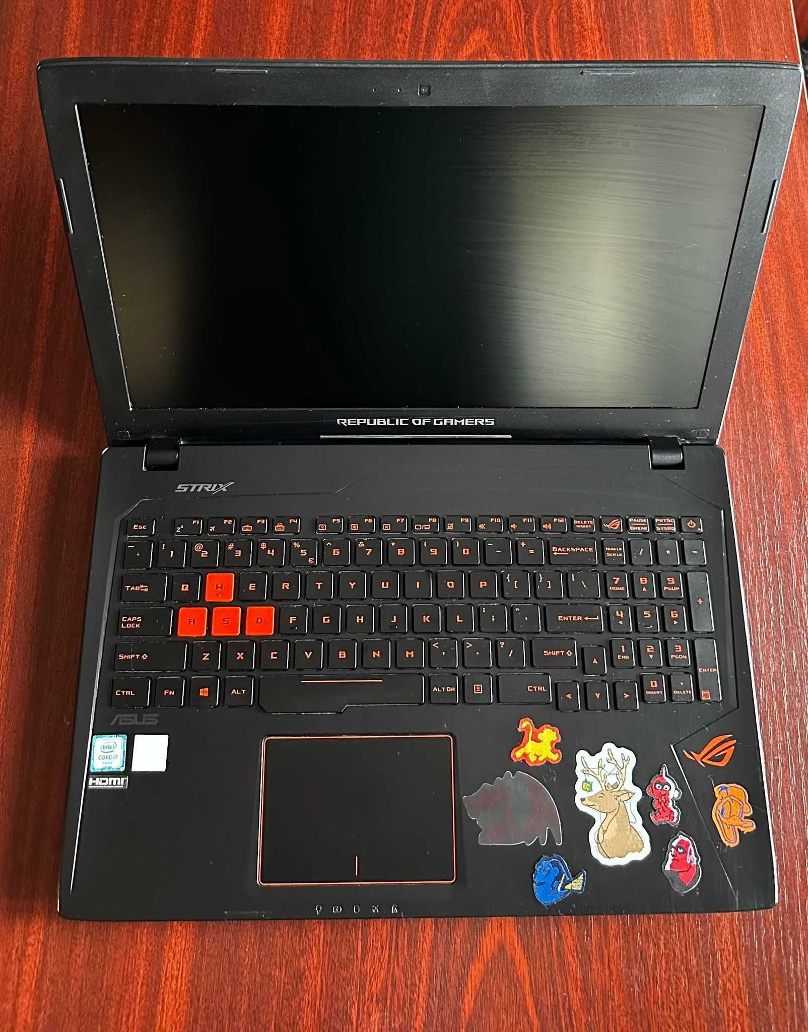 Laptop Asus ROG Strix GL553V - placa de baza defecta