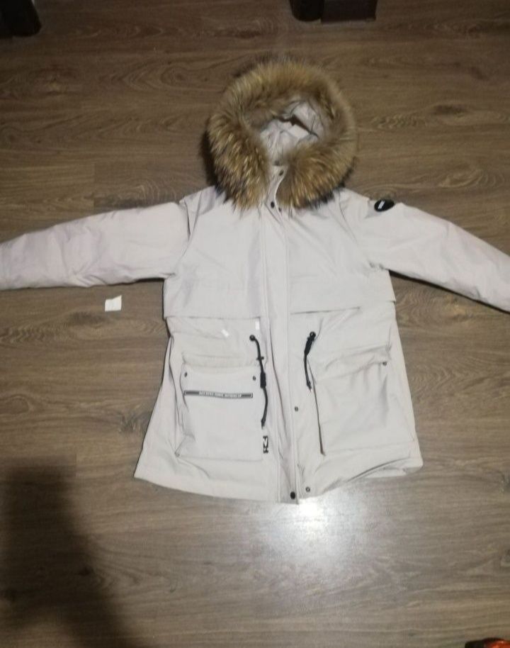 Продам зимнюю куртку