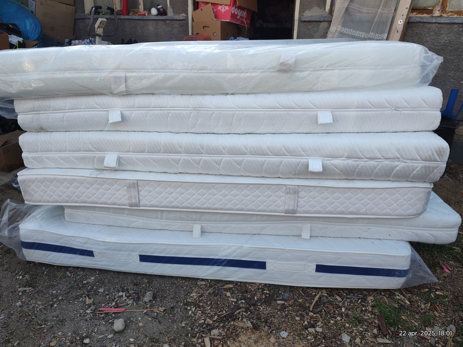 Vând saltea groasa cu memorie 200cm pe 100cm