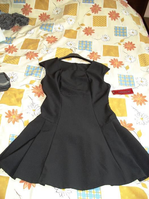 Нова с етикета стилна рокля малка черна рокля, за офиса, за коктейл,