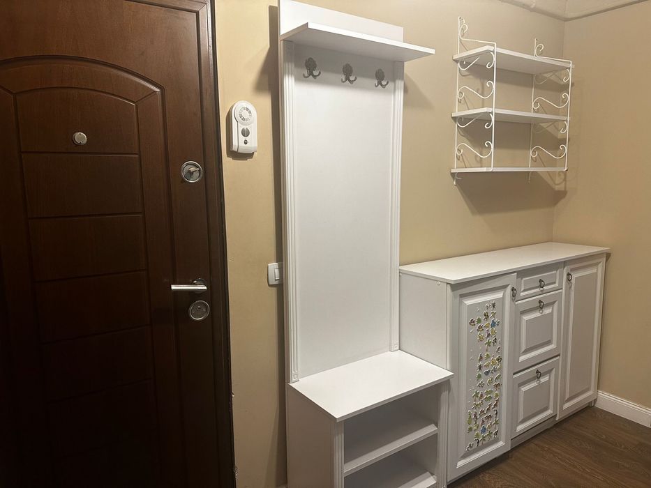 Inchiriez apartament 2 camere decomandat , Unirii Sud.