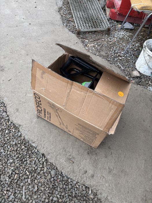 Електрическа фреза Profeco 1050w